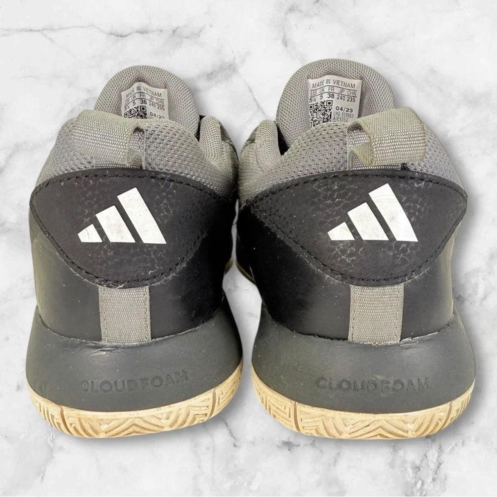 Kids Adidas Cross 'Em Up Select size 5.5